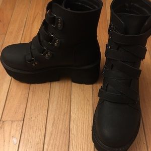 Platform black goth punk boot